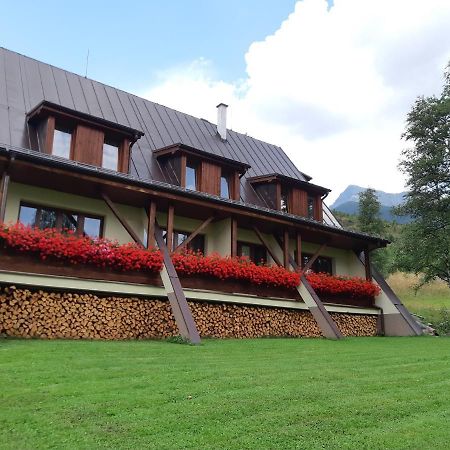 Ferienwohnung Tri Studnicky Štrbské Pleso Exterior foto